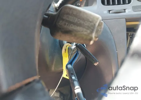 2004 Hyundai Elantra Gt из США, поврежденный, VIN KMHDN56D44U102826